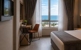 Tourist Hotel